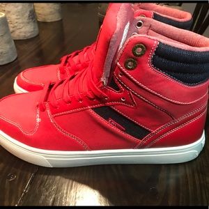 Men’s Levi’s high tops. Size 9.5